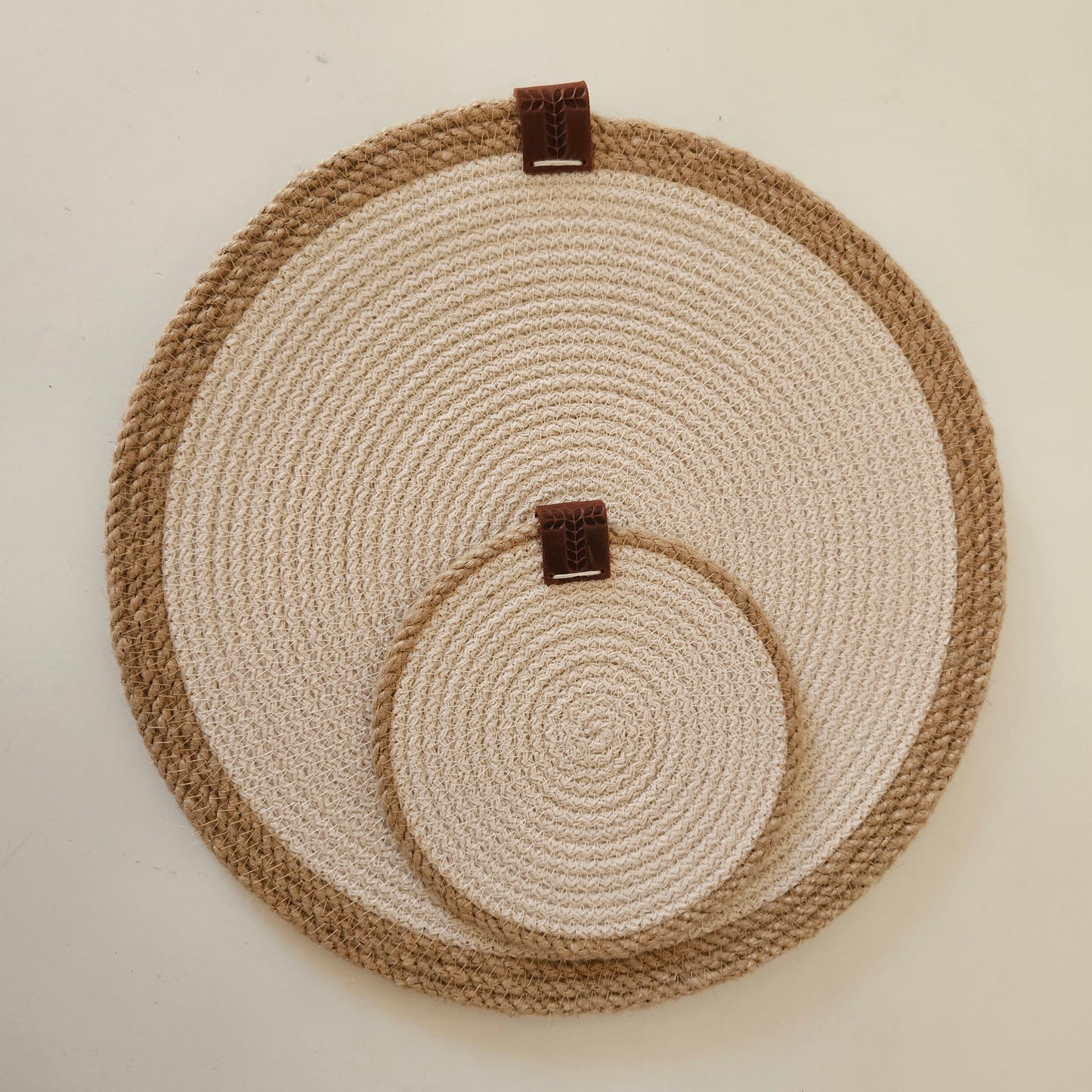 ONE TALAN - Placemats (Cotton knitted cord with jute edging)