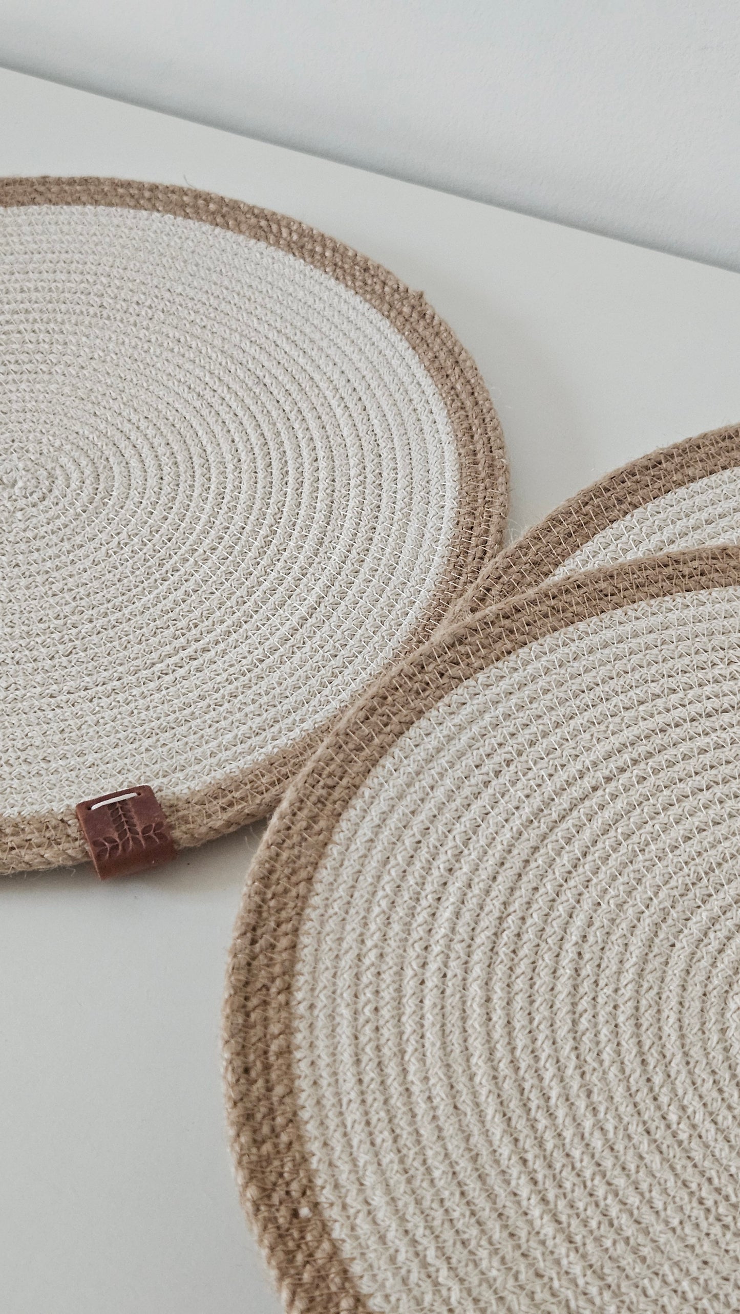ONE TALAN - Placemats (Cotton knitted cord with jute edging)